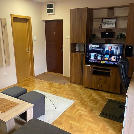 Mila Apartment Novi Sad Exteriör bild